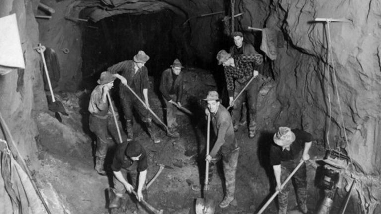 Men at Work on the Homer Turnnel - Milford Sound History