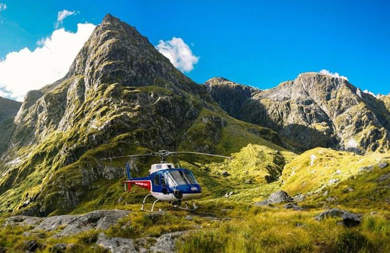 Milford-Sound-Helicopter-Tour