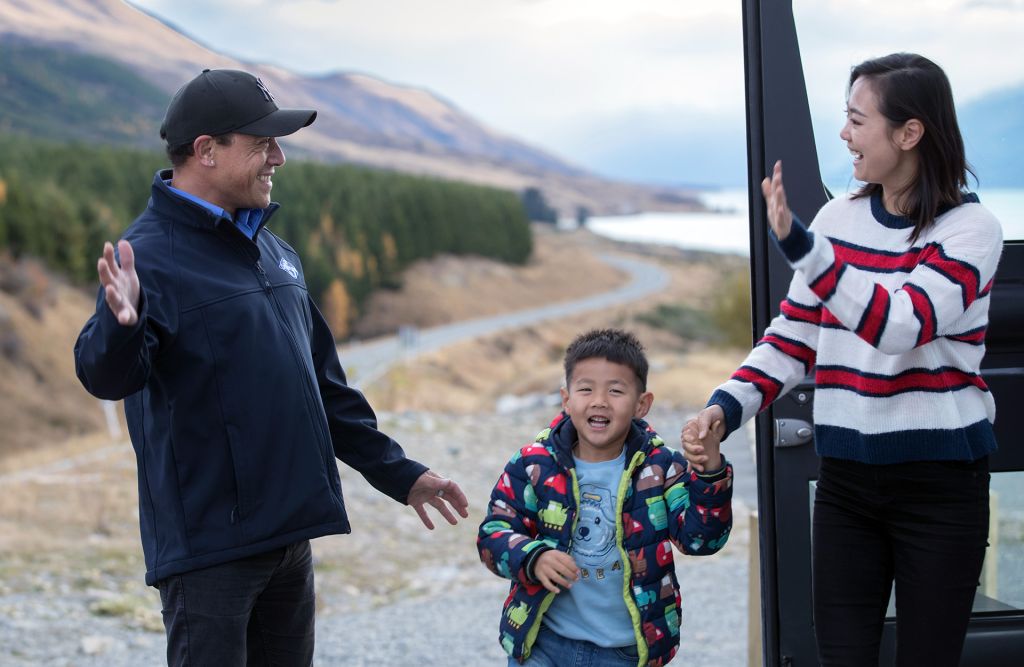 The top 5 reasons to book a Milford Sound day tour Milford Sound Guide Tour