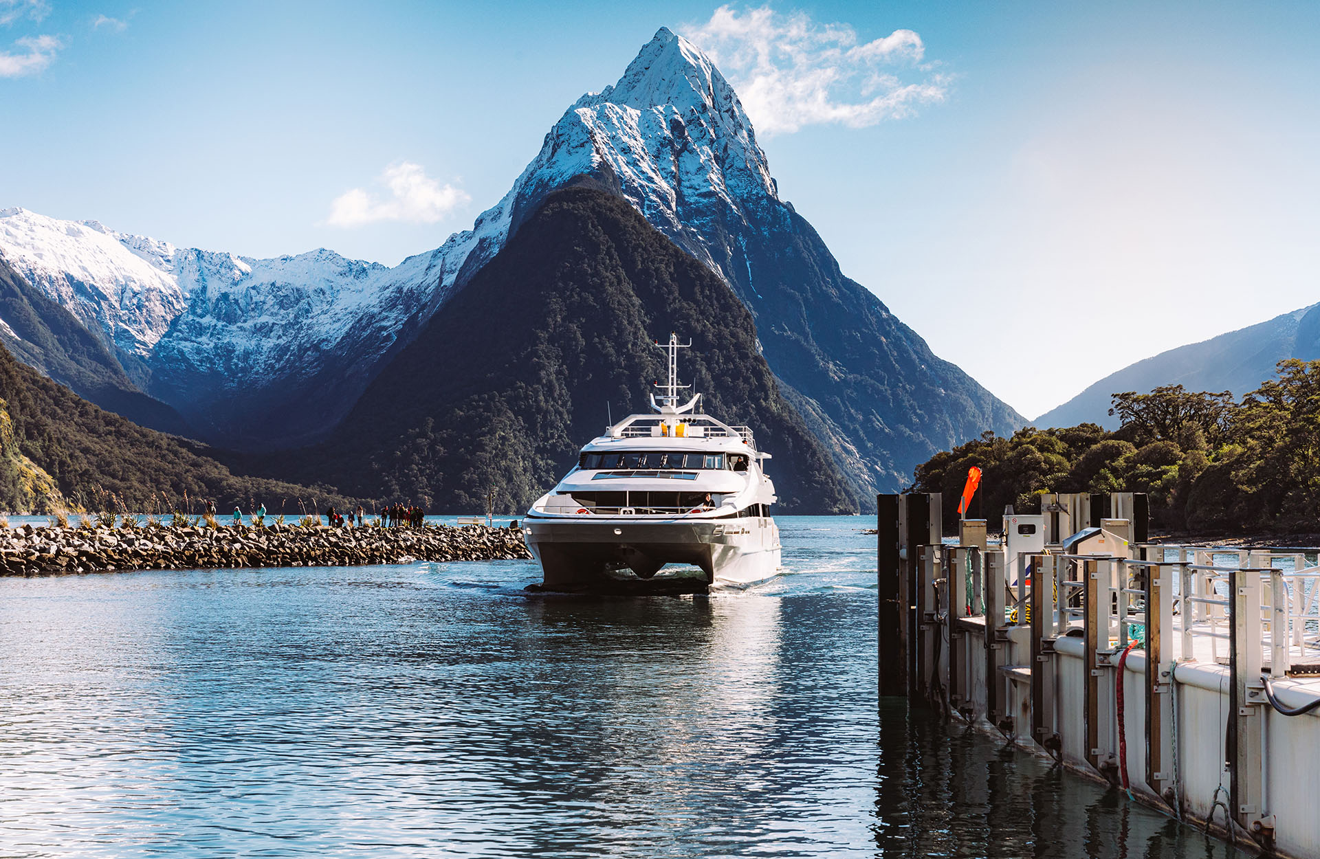 Milford_Sound_Gem_Cruise